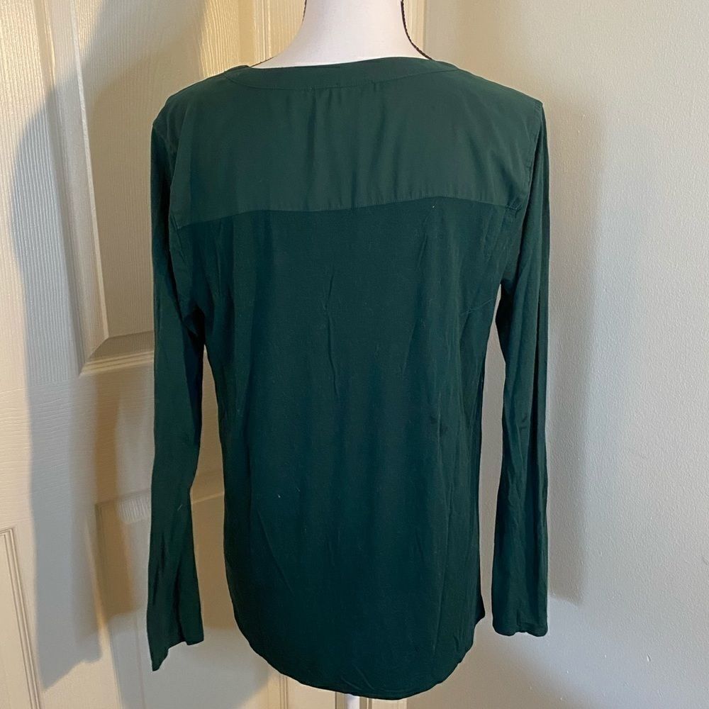 White House Black Market, emerald green blouse - Picture 3 of 7